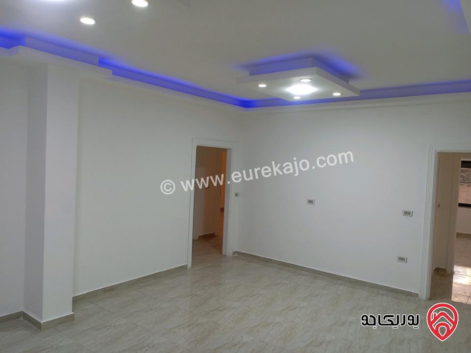 شقة طابقية مساحة 171م للبيع في عمان - تلاع العلي 