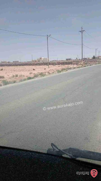 أرض مساحة 11 دونم للبيع في المفرق - الدفيانة