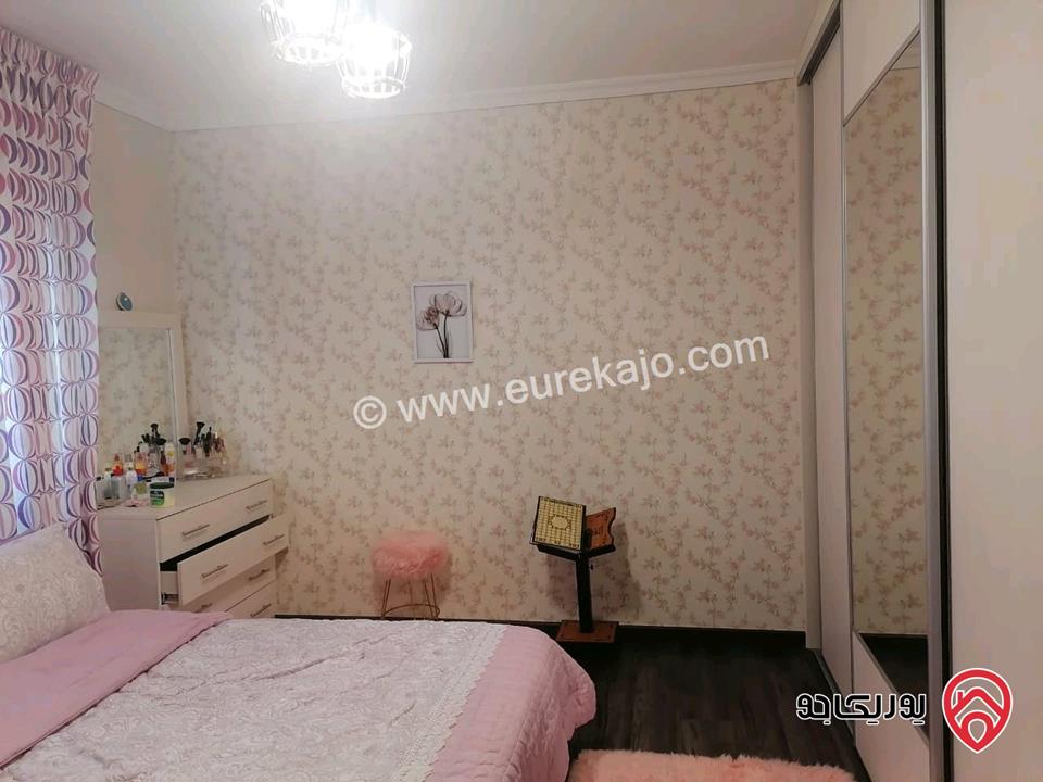 شقة ارضية مساحة 175م داخلي و 150م خارجي للبيع في عمان - خلدا