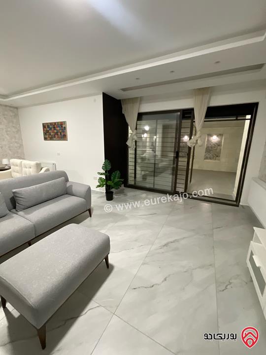 شقة أرضية مساحة 135م داخلي و 135م خارجي للبيع في عمان - أم أذينة