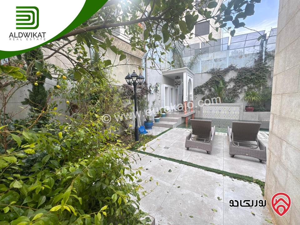 فيلا فاخره مفروشه مستقلة للبيع في عمان - دابوق مساحة البناء 800م ، الارض 770م ، الحديقة 200م والترس 200م