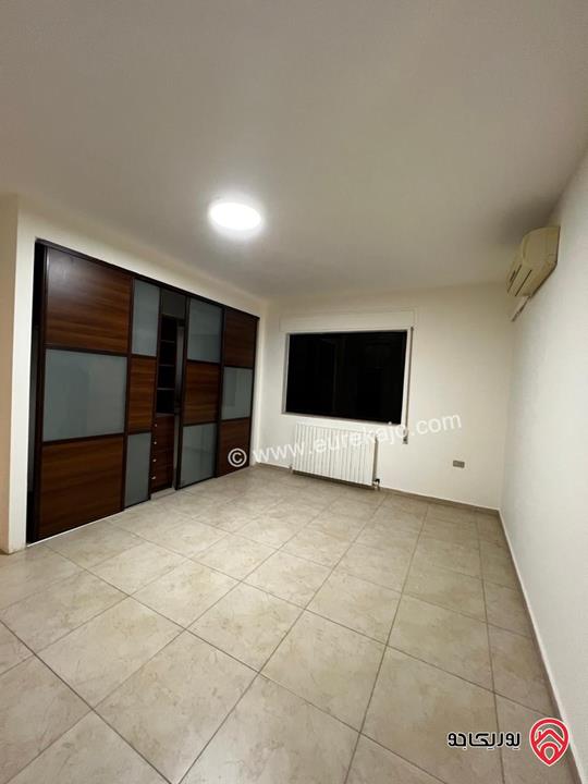 شقة طابق ثالث مساحة 163م للايجار في عمان - خلدا