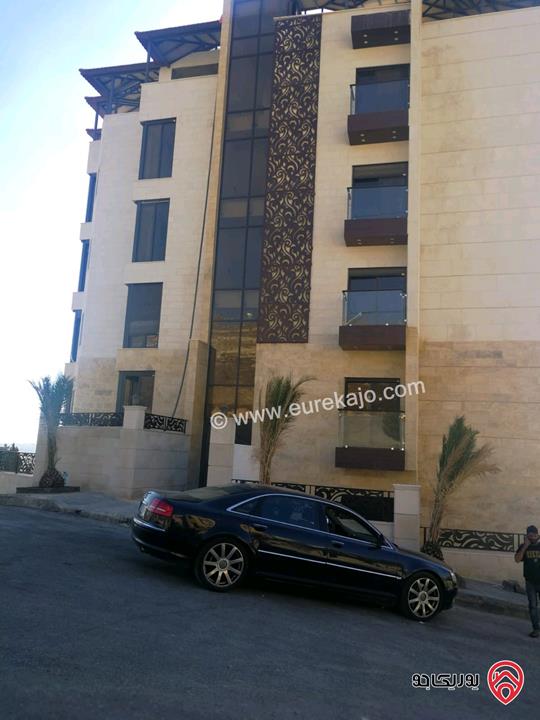 عمارة مكونة من 7 شقق للبيع في عمان - الجبيهة خلف قصر الأميرة بسمة
