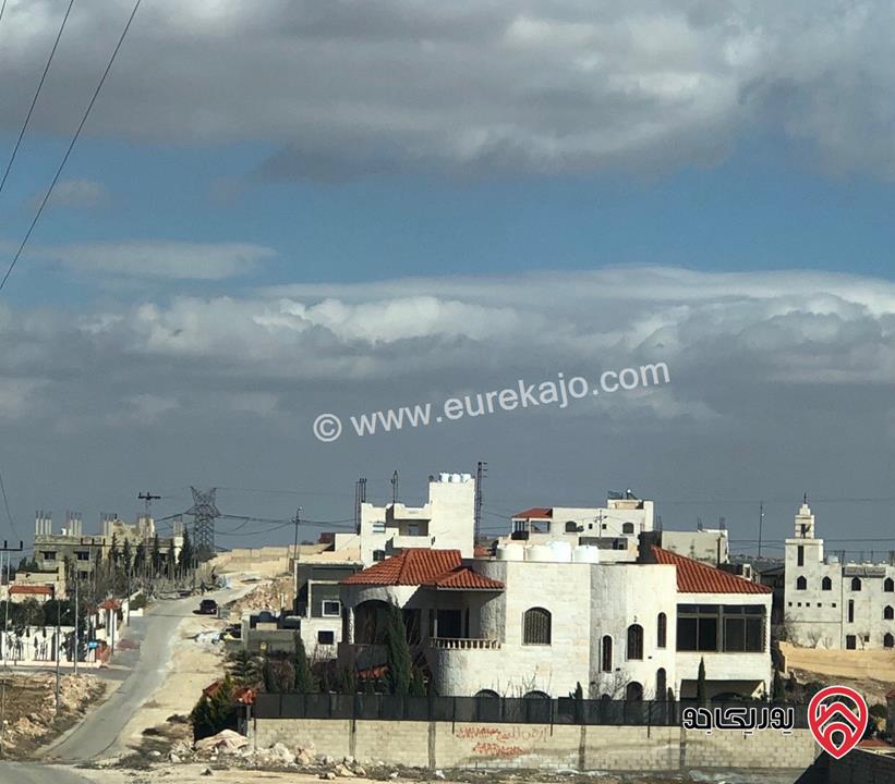 أرض على شارعين مساحة 500م للبيع في الزرقاء - جريبا اسكان الارقم  قرب زينات الربوع    