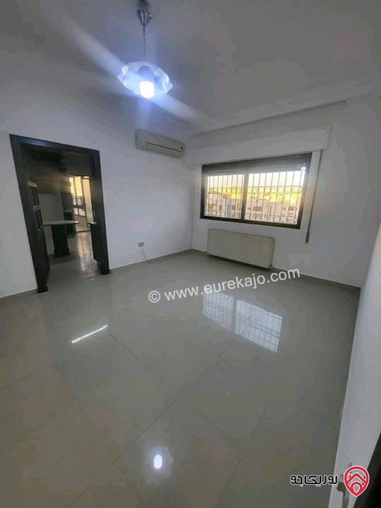 شقة مميزة مساحة 180م طابق ثاني للايجار في عمان - خلدا