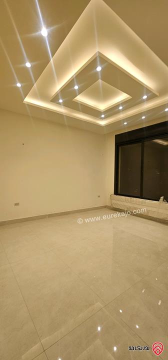 شقة مساحة 205م للبيع في عمان - الجبيهة شارع الاردن بجانب ديوان الصمادي 