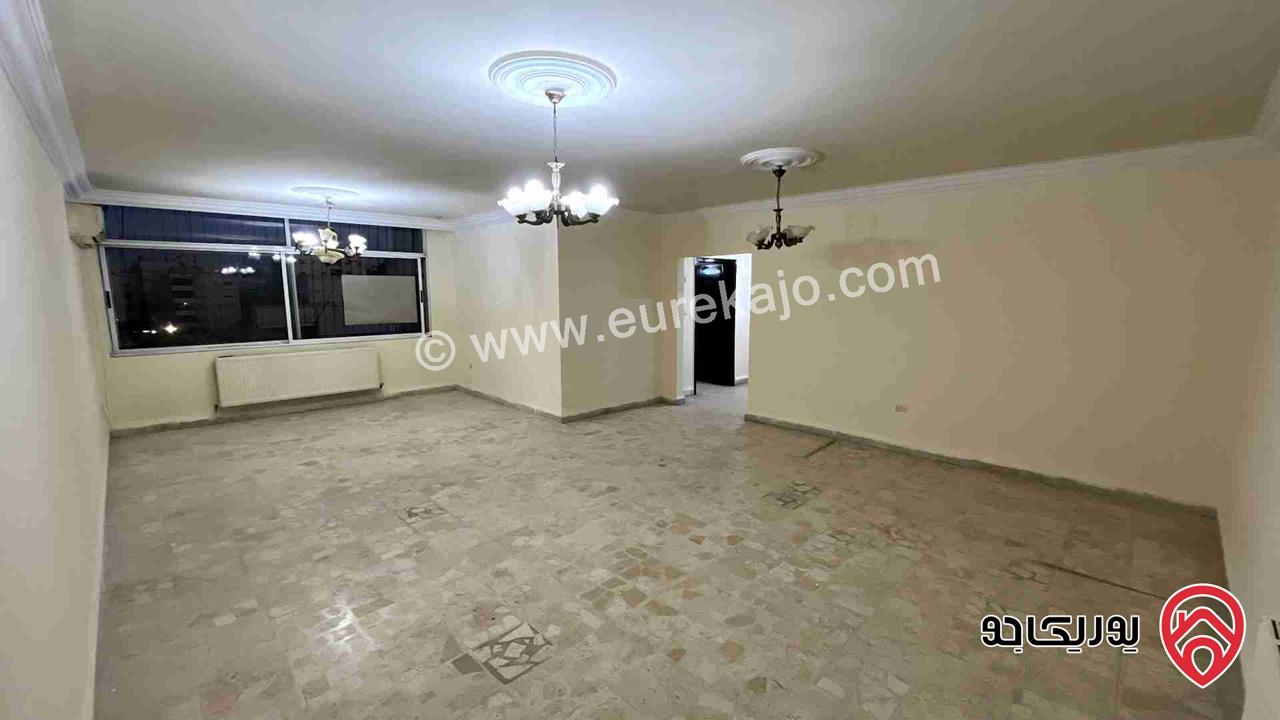 شقة طابق خامس مساحة 115م للبيع في عمان - الدوار الثامن