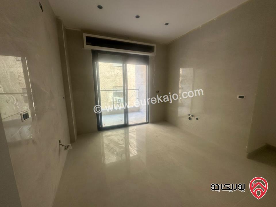 شقة مساحة 100م طابق أول للبيع في عمان - البنيات قرب مدارس الحصاد