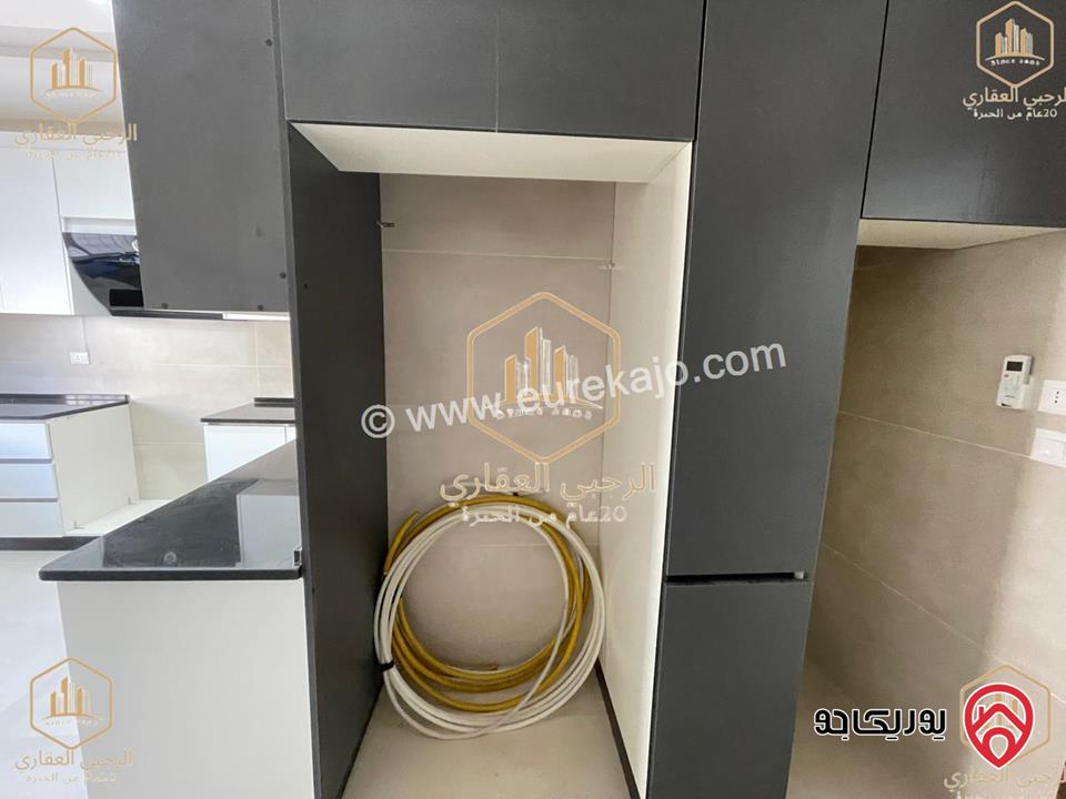 شقة طابق ثاني مساحة 190م للايجار في عمان - الرابية