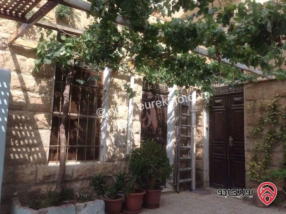 ارض مساحة 622م عليها منازل عدد 3 للبيع في عمان - اللويبدة