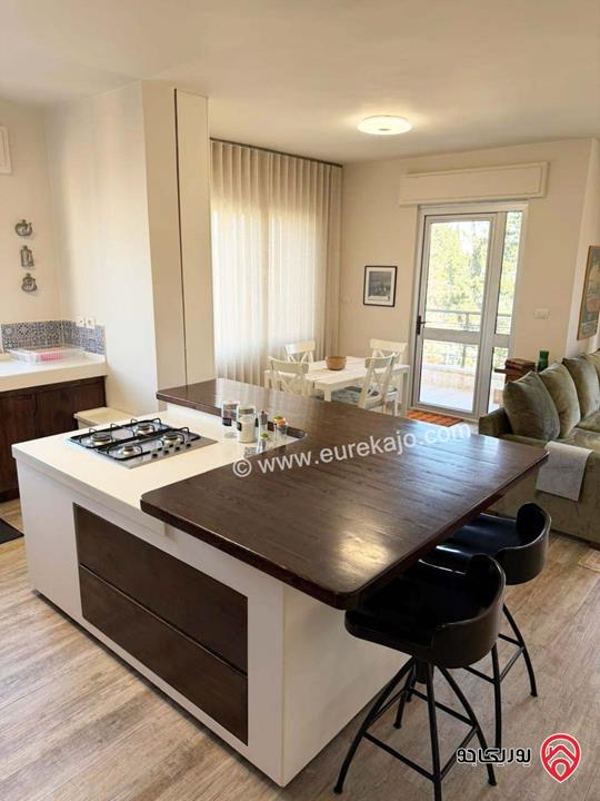 شقة مفروشة طابق ثاني مساحة 123م للايجار في عمان - جبل اللويبدة