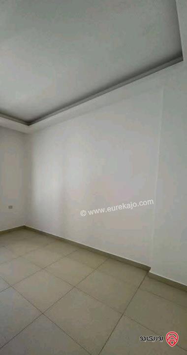 شقة فارغة مساحة 100م طابق ثاني للايجار للعرسان او عائلة صغيرة في عمان - ام السماق