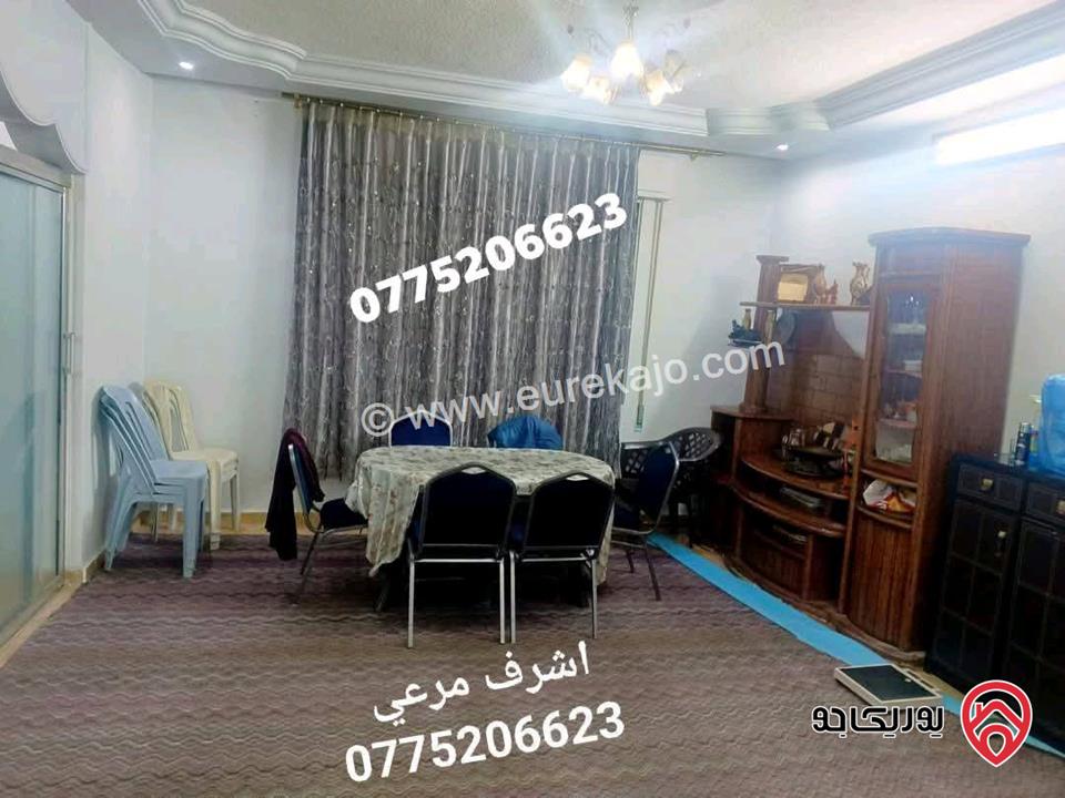 شقة طابق اول مساحة 165م للبيع في الزرقاء جبل المغير/ قرب برج بالي