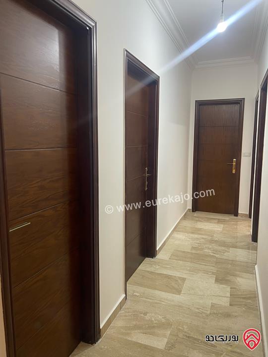 شقة شبه ارضية مساحة 168م داخلي و 100م خارجي للبيع في عمان - ضاحية الرشيد