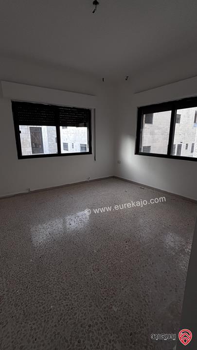 شقة طابق ثالث مساحة 125م للايجار في عمان - تلاع العلي