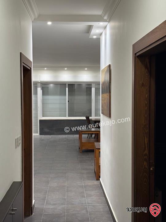 شقة سوبر ديلوكس أرضية مساحة 180م للبيع في عمان - جبل اللويبدة