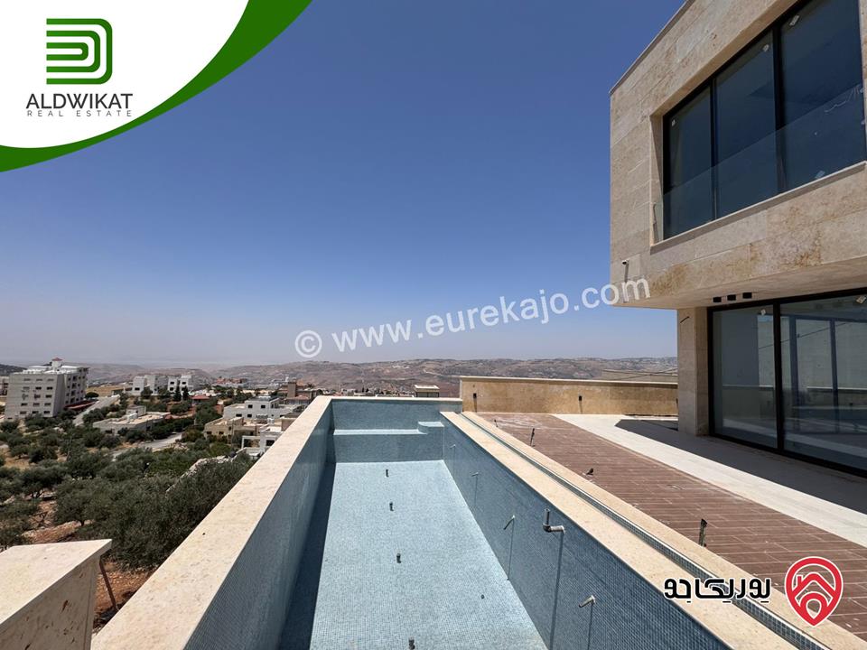 فيلا مستقلة للبيع بالقرب من دابوق / الهاشمية مساحة البناء 700م ومساحة الارض 555م ومساحة الحديقة 150م والترس 200م 