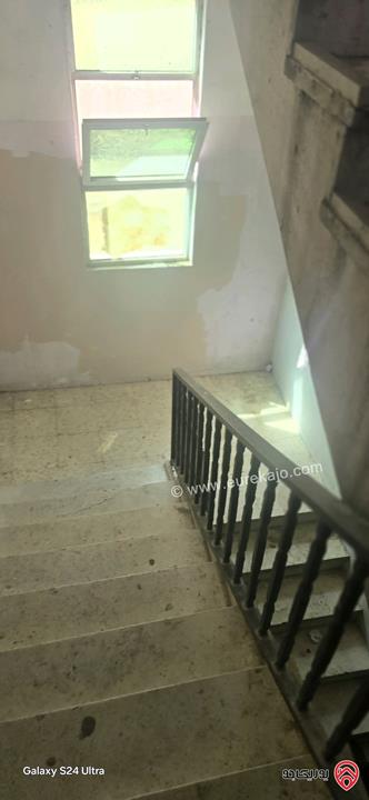 عمارة مكونة من 8 شقق على ارض 347م للبيع في عمان - الوحدات