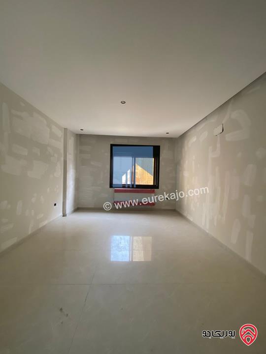 شقة فاخرة طابق ثاني 210م تشطيب سوبر ديلوكس للبيع في عمان - تلاع العلي