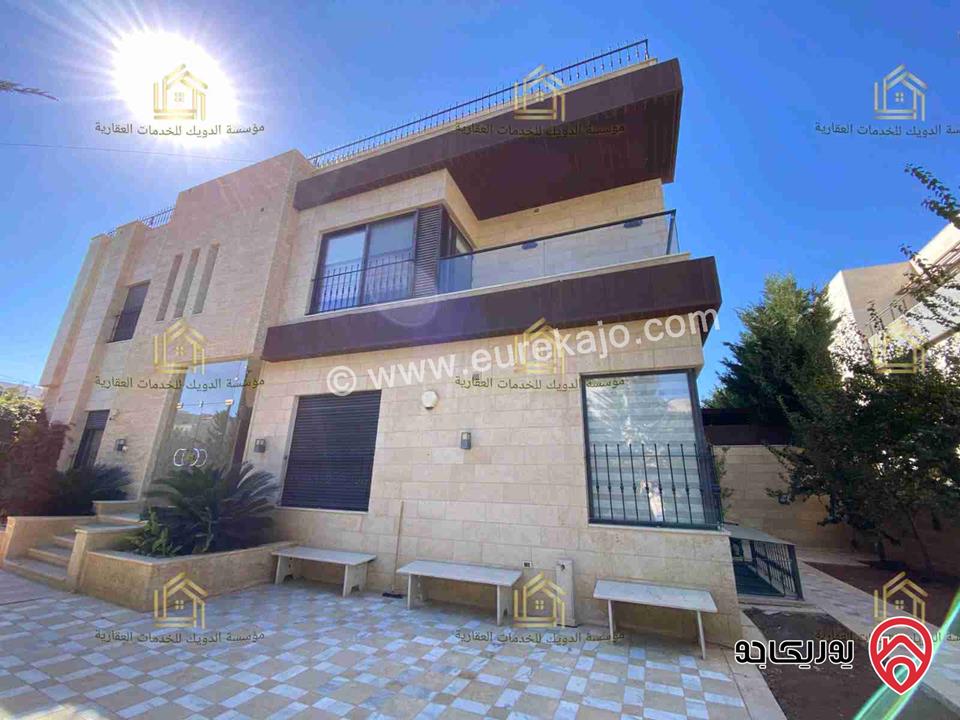 فيلا مفروشة ثلاث طوابق مساحة 650م للإيجار في عمان - دابوق 