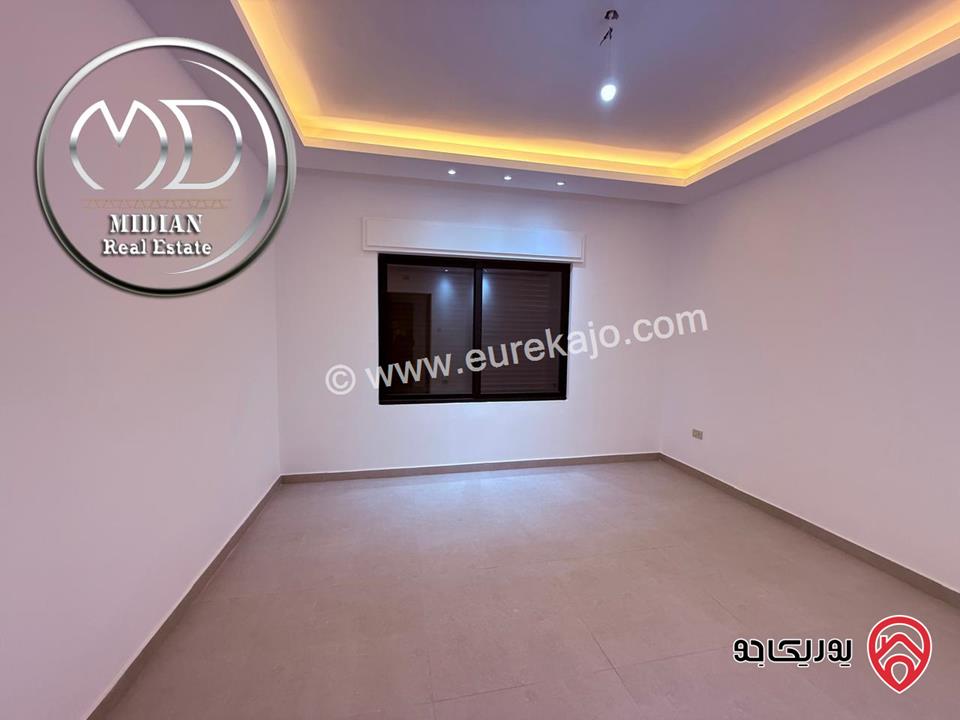 رووف جديد للبيع في عمان - الظهير مساحة 320م مع تراسات تشطيبات و ديكورات عصرية فاخرة اطلالة رائعة