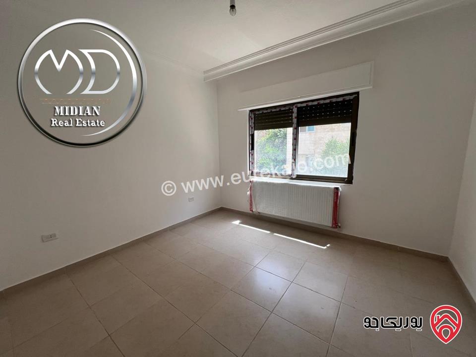 شقة ارضية جديدة فارغة للايجار في عمان - ضاحية الرشيد مساحة 150م مع ترس 50م تشطيبات سوبر ديلوكس بسعر مميز