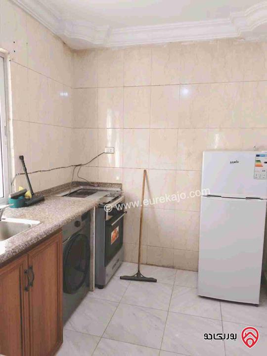 شقة مساحة 60م للبيع في اربد مقابل مدارس دار العلوم علي الشارع الرئيسي