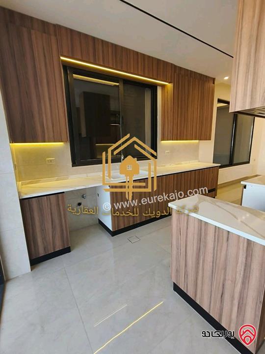 شقة جديدة لم تسكن طابق ارضي مساحة 180م داخلي و 70م خارجي للايجار في عمان - طريق المطار 