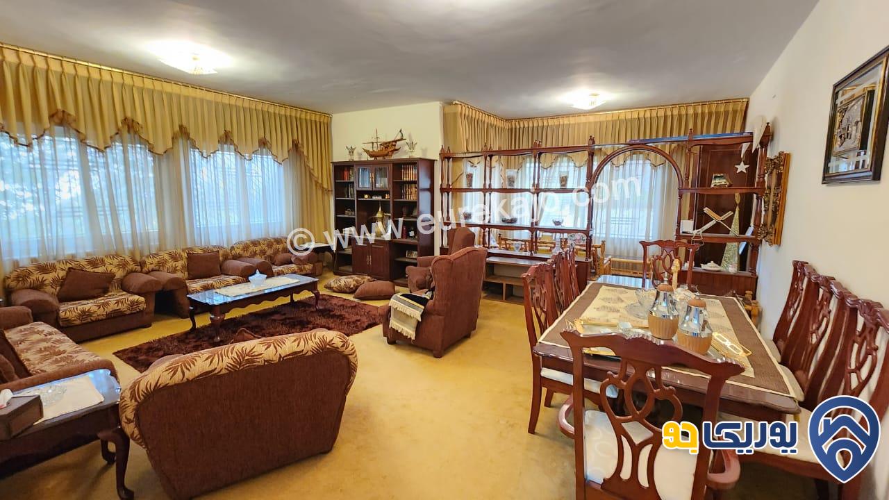 منزل مستقل مساحة الأرض 446م ومساحة البناء 220م للبيع في أم السماق