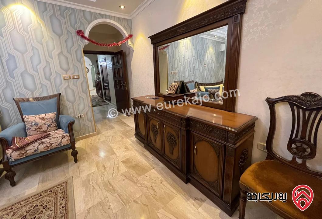 شقة ارضية مساحة 226 متر للبيع في عمان - خلدا