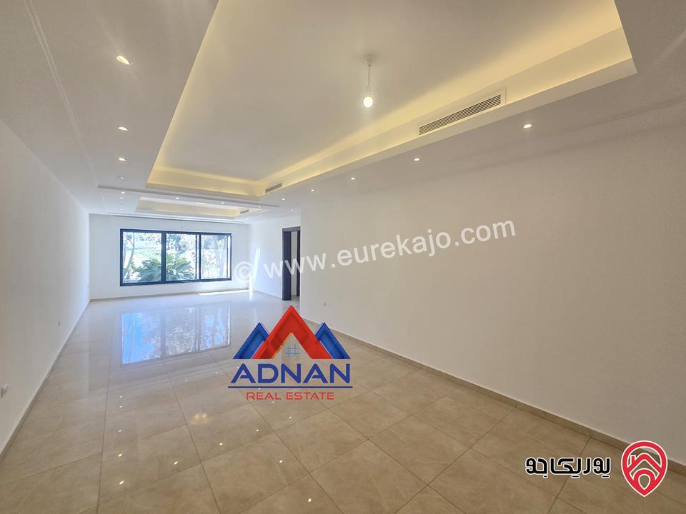 فيلا فخمة متلاصقة مساحة 650م على أرض 500م للايجار في عمان - عبدون