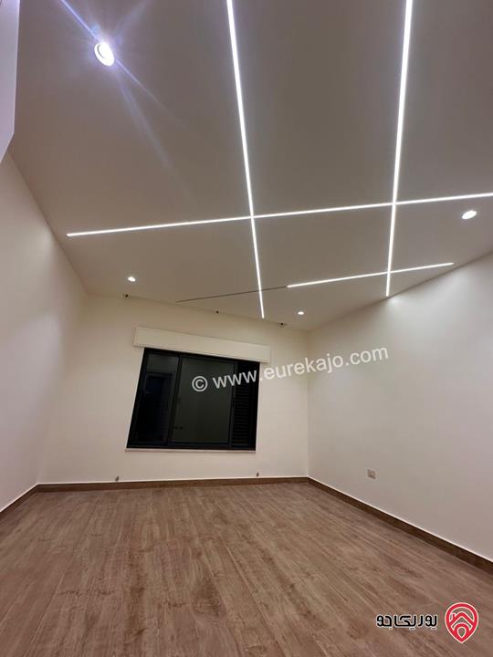 شقة طابق ثالث مساحة 165م للايجار في عمان - تلاع العلي 