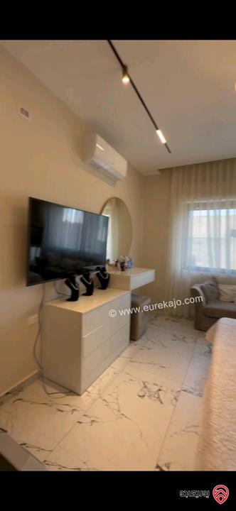 شقة طابق ثاني مساحة 205م للبيع في عمان - خلدا