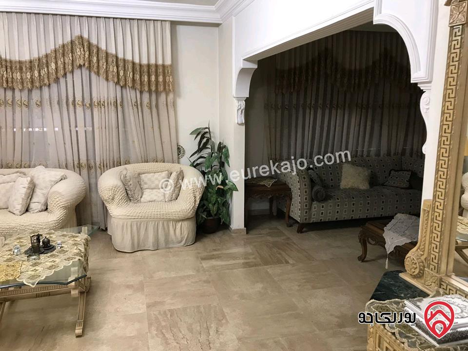 فيلا مساحة 325م على أرض 400م للبيع في عمان - الجبيهة