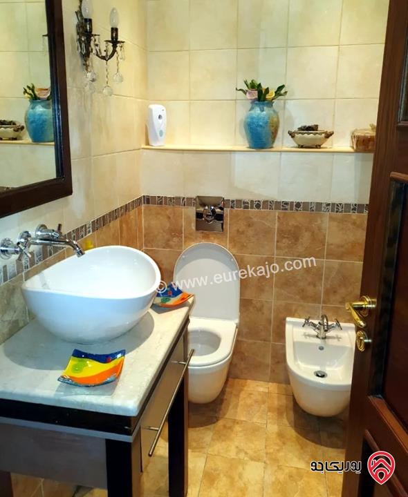 شقة مفروشة أرضية مساحة 360م مع حديقة 200م للايجار في عمان - الرابية