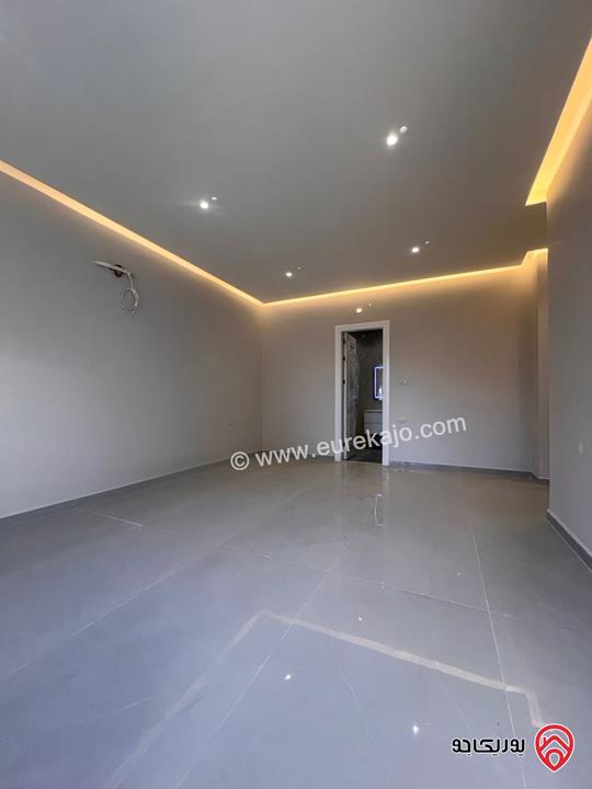 شقة مساحة 240م طابق ثاني للايجار في عمان - ام السماق 