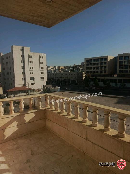 شقة مساحة 130م طابق ثالث للبيع في عمان - الجبيهة