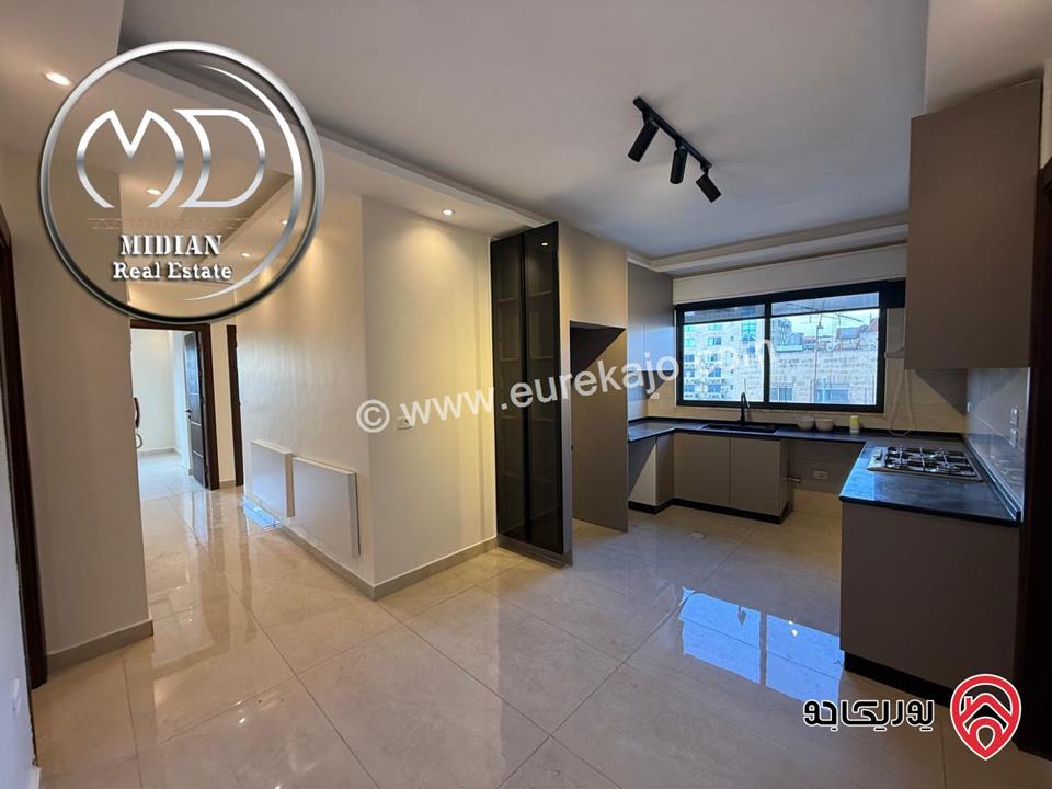 شقة فارغة للايجار طابق ثاني في عمان - خلدا مساحة 140م تشطيبات و ديكورات عصرية فاخرة تصلح للعرسان بسعر مميز