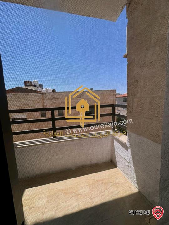 شقة فارغة طابق ثالث مساحة 150م للإيجار في عمان - خلدا 
