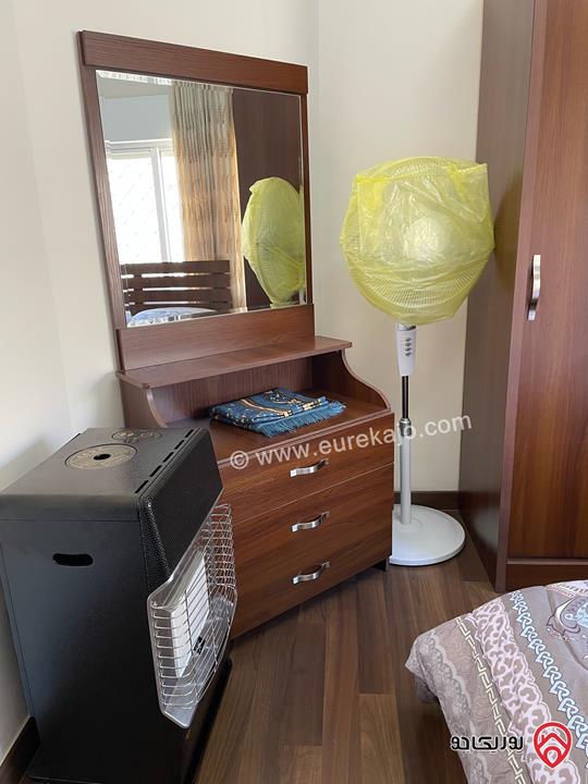 شقة طابق ثالث مساحة 120م للايجار مفروشة في عمان - الجاردنز حي البركة