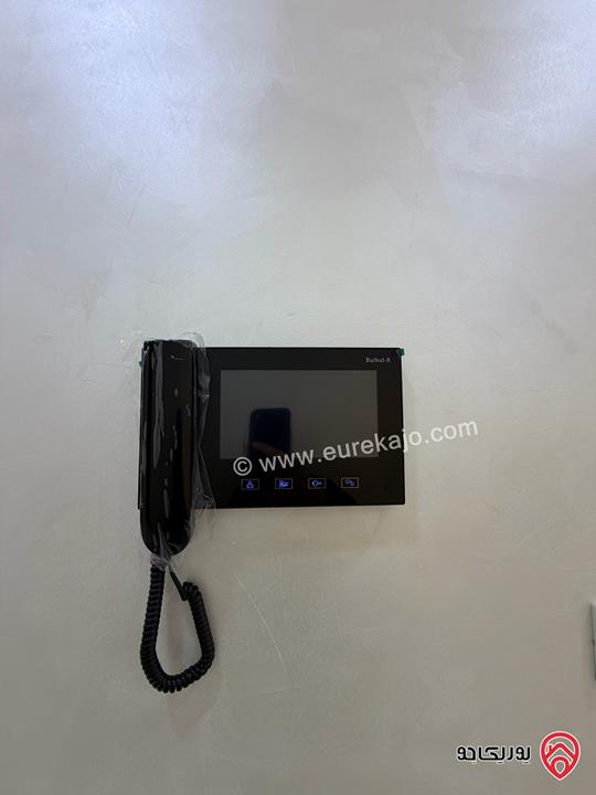 شقة طابق اول مساحة داخلية 150 متر سوبر ديلوكس للبيع في عمان - طبربور 