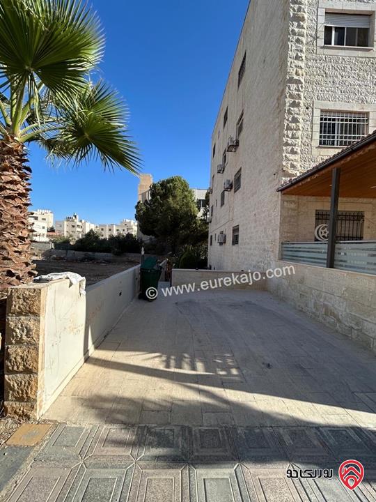 شقة مفروشة شبه ارضية مساحة 140م داخلي و 200م خارجي للإيجار في عمان - البنيات