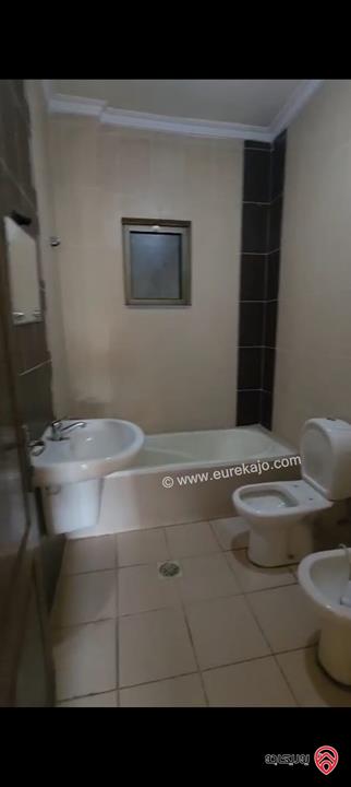 شقة طابق ثالث مساحة 127م للبيع في عمان - الجبيهة