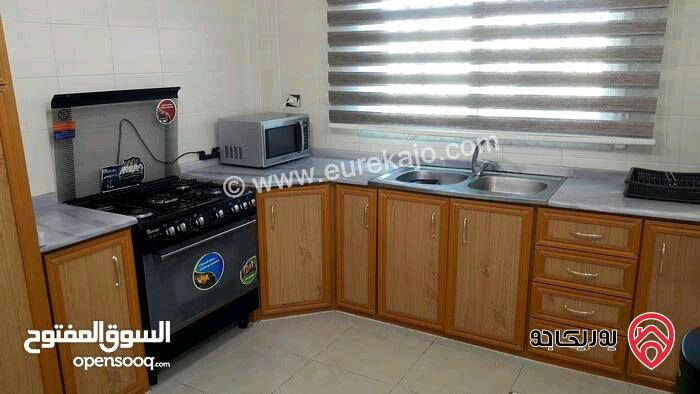 شقة مفروشة مساحة 120م للايجار من المالك مباشرة مطابقة للصور تماماً في اربد - شمال مجمع عمان الجديد /يومي أو أسبوعي أو شهري/للعائلات و العرسان