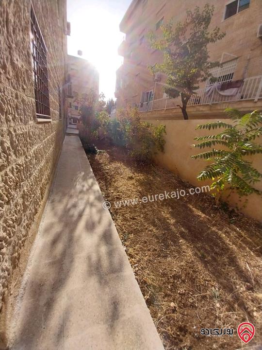 شقة طابق أرضي مساحة 170م داخلي و 150م خارجي للبيع في عمان - الجاردنز