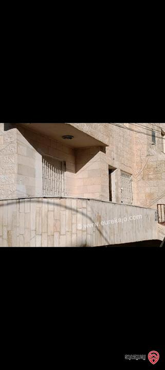 شقة مساحة 120م طابق اول للبيع في اربد 