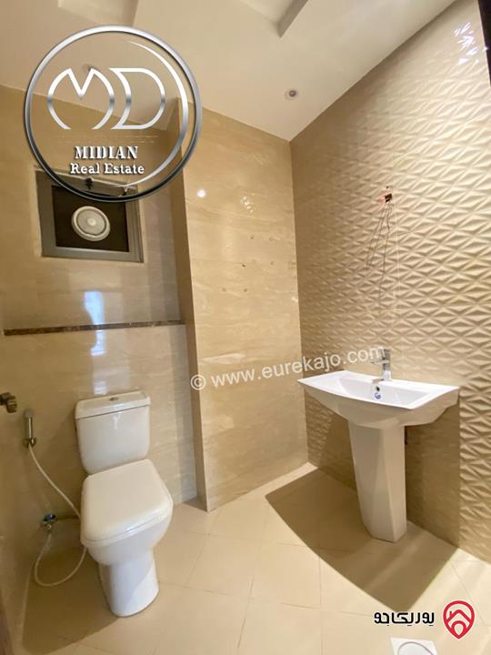 شقق طابقية فارغة للايجار في عمان - خلدا مساحات 300م 4 نوم تشطيبات ديكورات فاخرة اطلالة رائعة