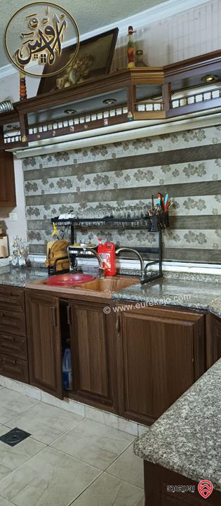 شقة طابق ارضي مساحة 150م للبيع في الزرقاء - جبل طارق