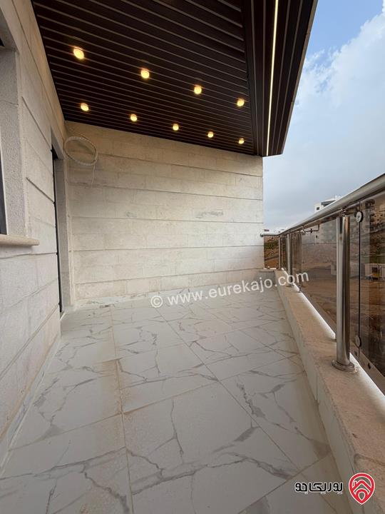 شقة طابق اول مساحة 185 متر سوبر ديلوكس للبيع في عمان - الجبيهة حي المنصور 