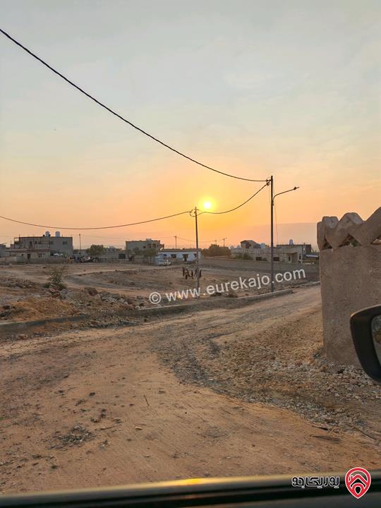 قطعة أرض مساحة 405م للبيع في البلقاء - لواء دير علا منطقة ظهرة الرمل